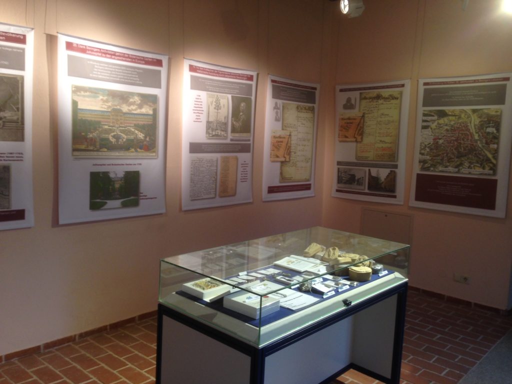 21.12.2013 bis 16.03.2014: 3. Wanderausstellung in Cottbus Schloss Branitz