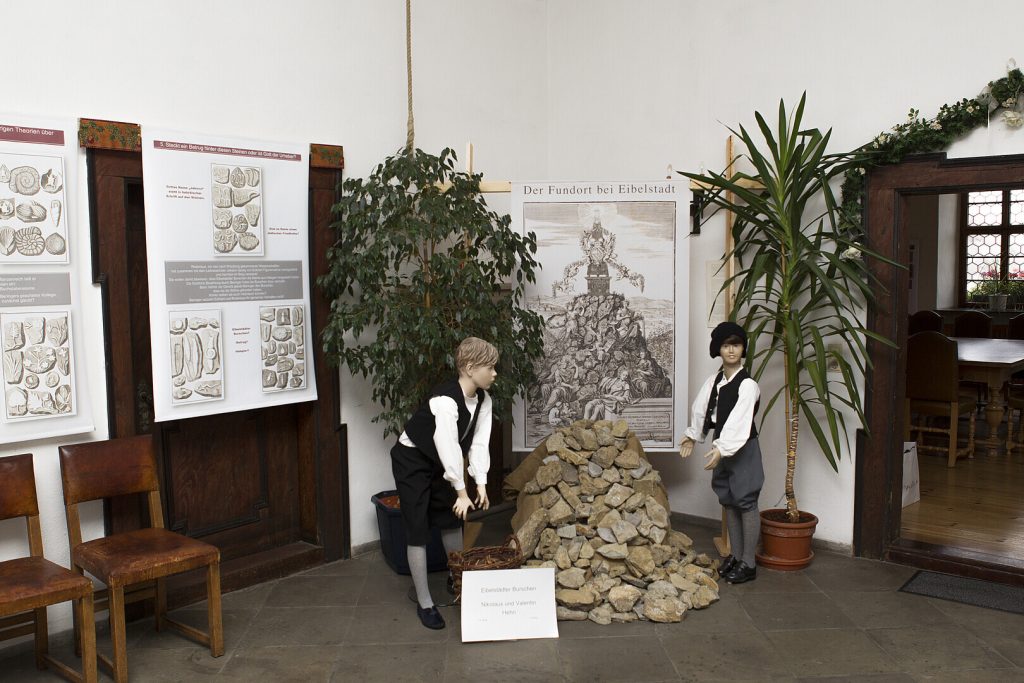 29.09.2013 bis 20.10.2013: 2. Wanderausstellung Kulturherbst im Eibelstädter Rathaus