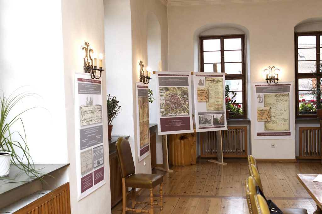 29.09.2013 bis 20.10.2013: 2. Wanderausstellung Kulturherbst im Eibelstädter Rathaus