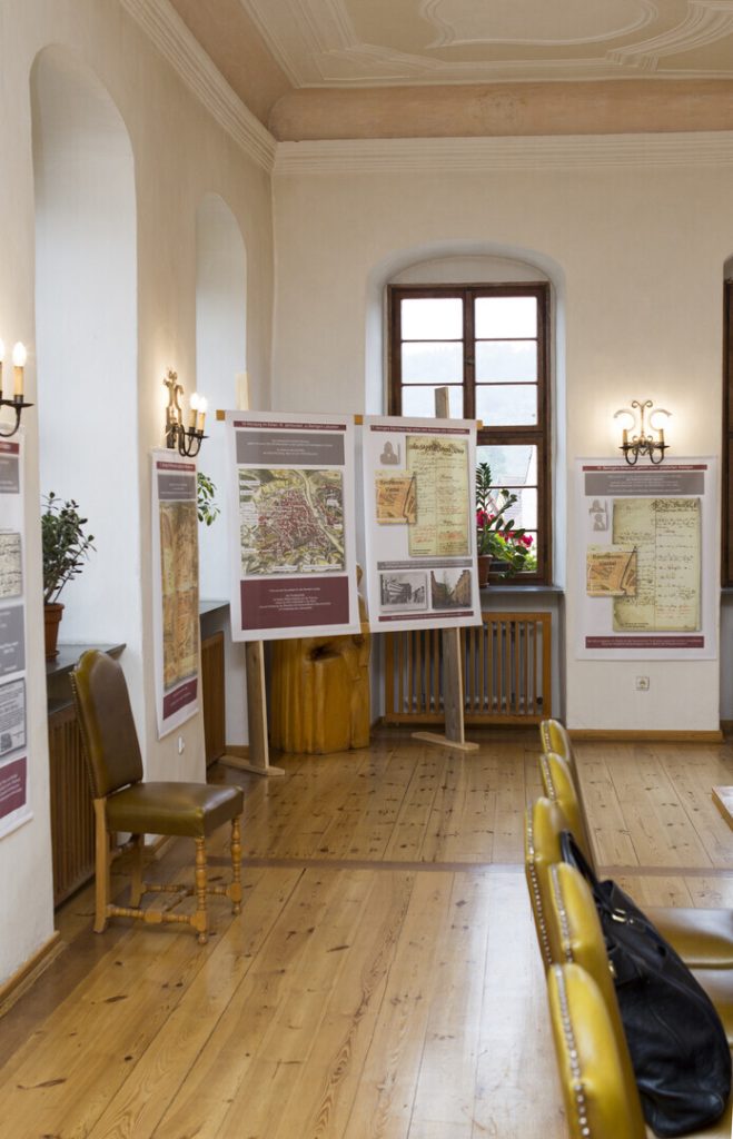 29.09.2013 bis 20.10.2013: 2. Wanderausstellung Kulturherbst im Eibelstädter Rathaus