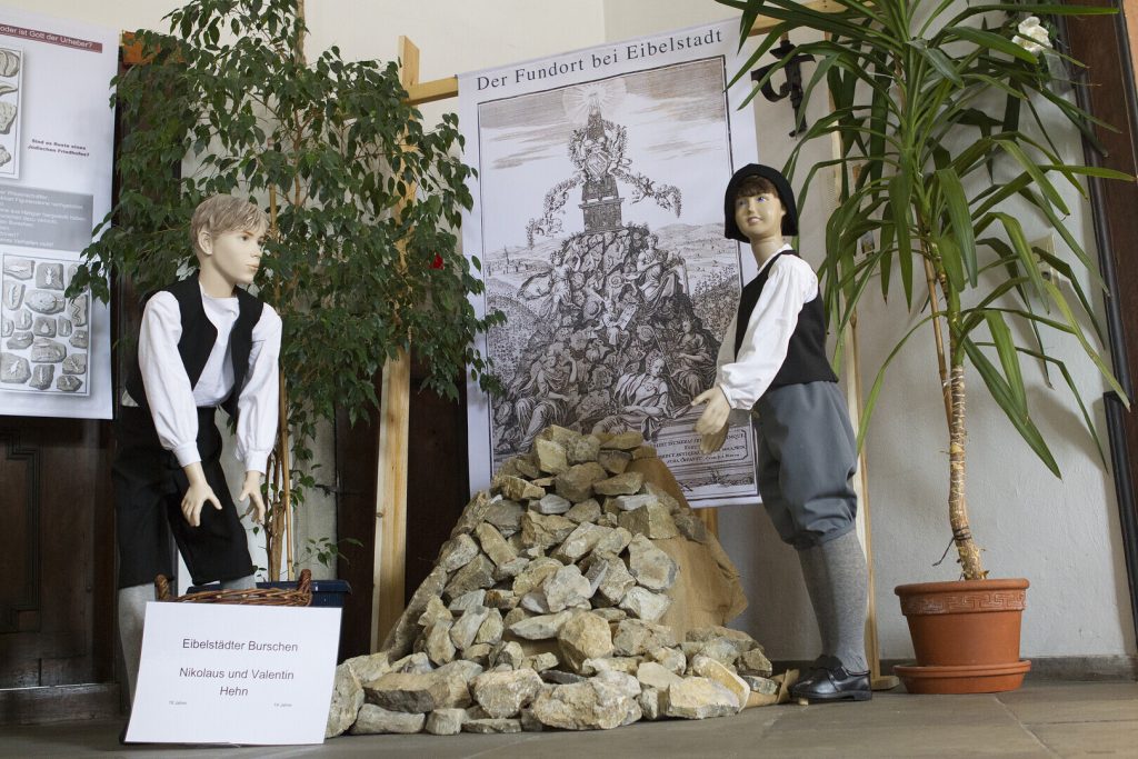 29.09.2013 bis 20.10.2013: 2. Wanderausstellung Kulturherbst im Eibelstädter Rathaus