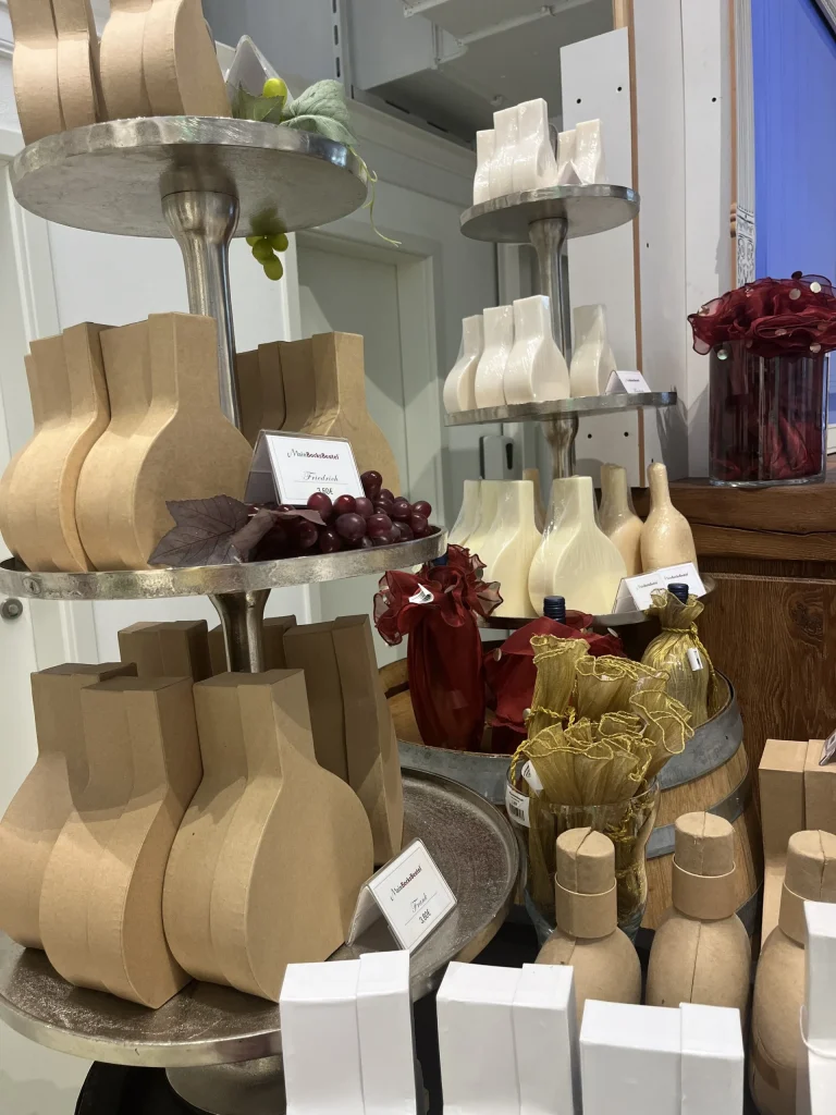 Mainbocksbeutel im Shop des Lügensteinmuseum